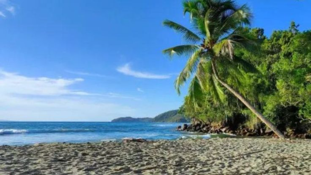 Pantai Amai: Surga Tersembunyi di Jayapura